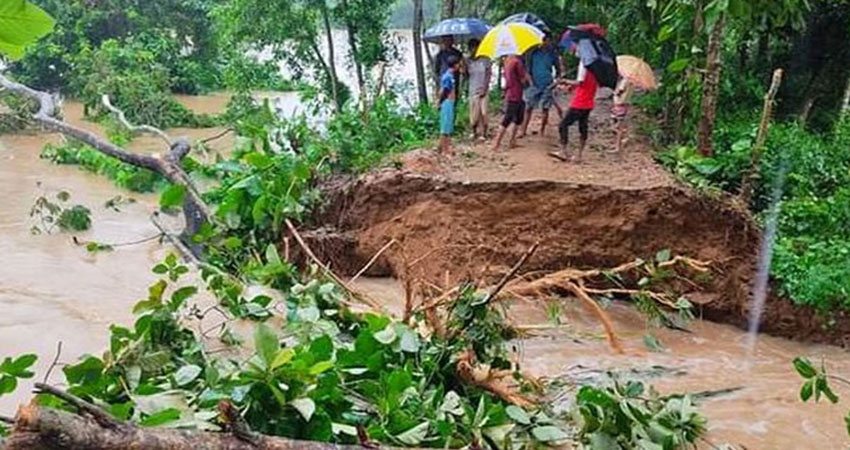 Muhuri river dam breached, 6 villages in Feni flooded