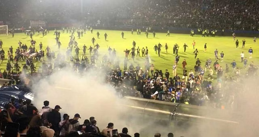 Indonesia police say 129 people killed after stampede at football match