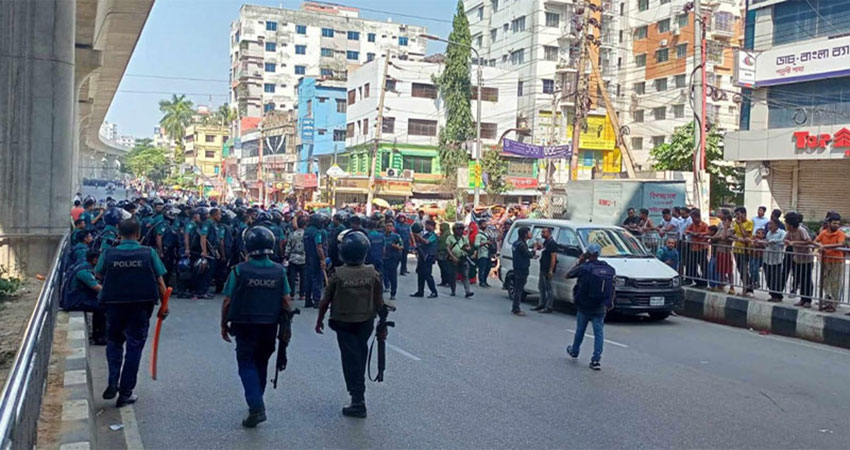 Police disperse RMG workers in Mirpur