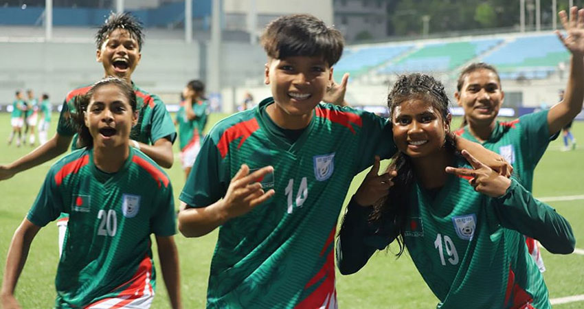 Bangladesh emerge group champions eliminating Singapore