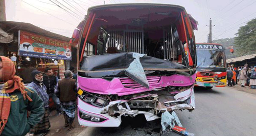 3 killed as bus crashes motorbikes in Gaibandha