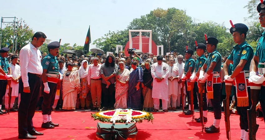 Dr Zafrullah's janaza held, to be buried in Savar Gonoshasthya Kendra