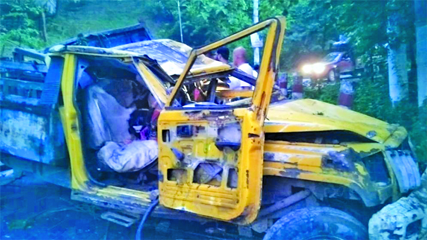 Four killed as pickup  overturns in Rangamati