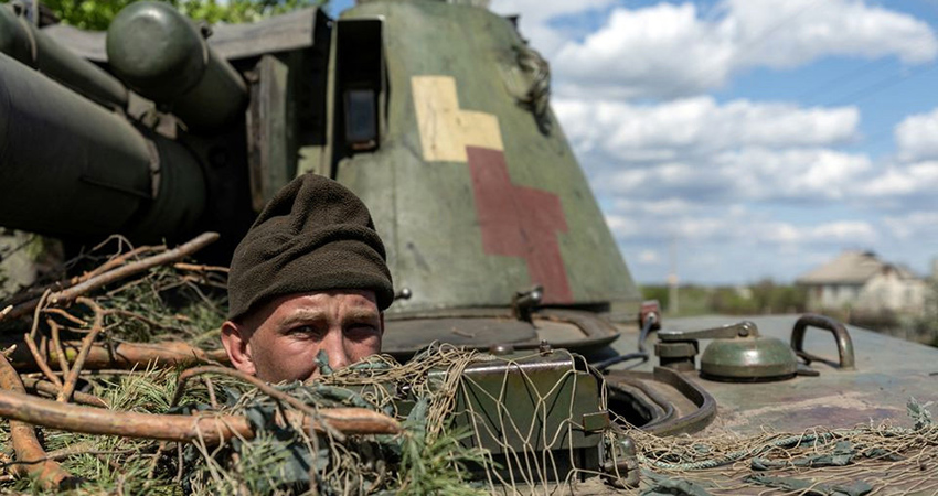 Ukraine forces enter key Russia-annexed town, Zelensky vows to press onward