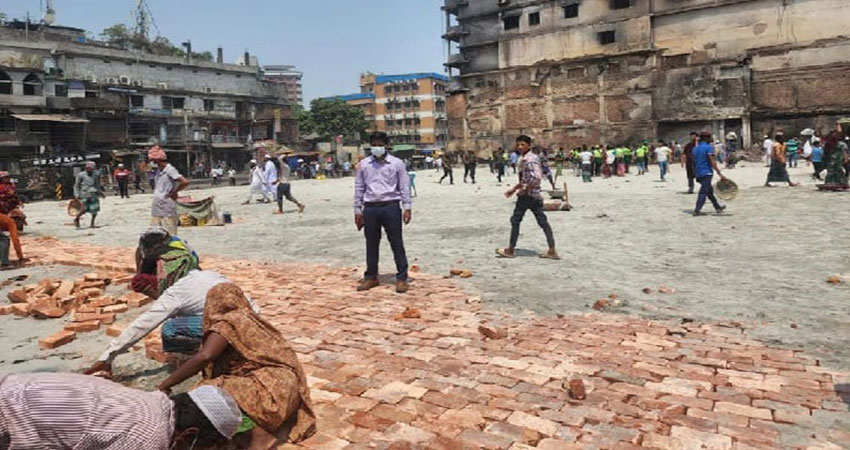 Sand, bricks being dumped in Bangabazar