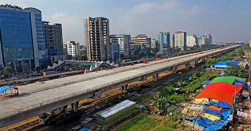 Kawla-Tejgaon elevated expressway visible