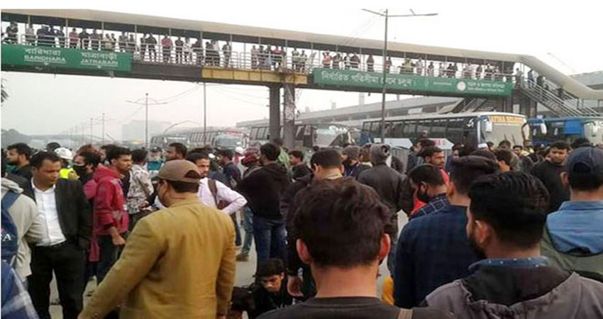 Death of Nadia: Students block road in city again