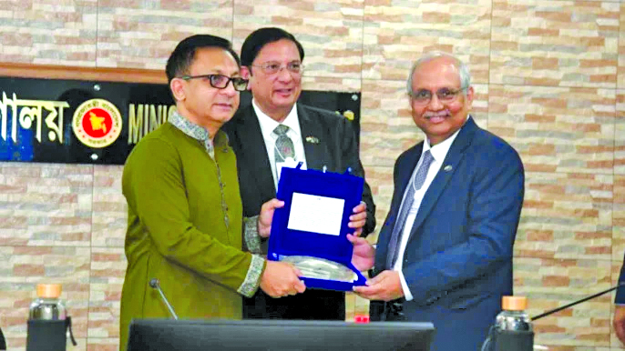 Bangladesh, India for  fresh momentum in economic  partnership: Muktadir