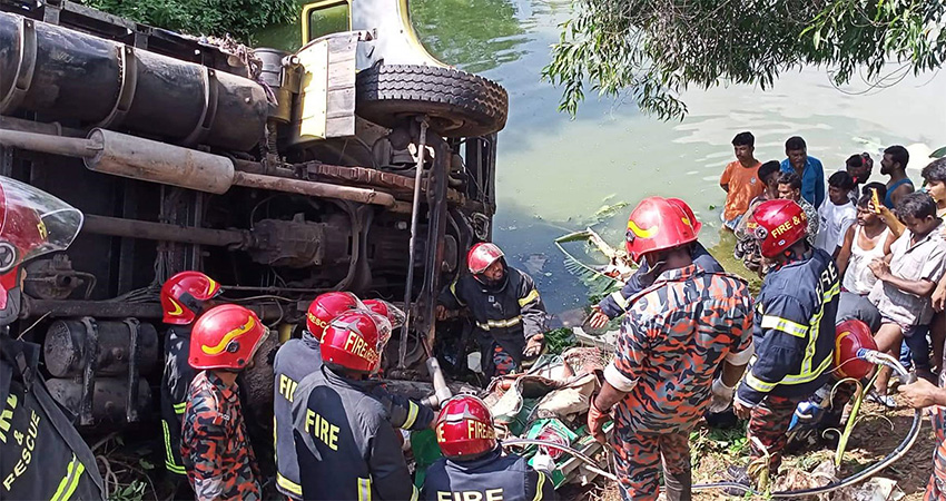 Five killed in Naogaon road accident