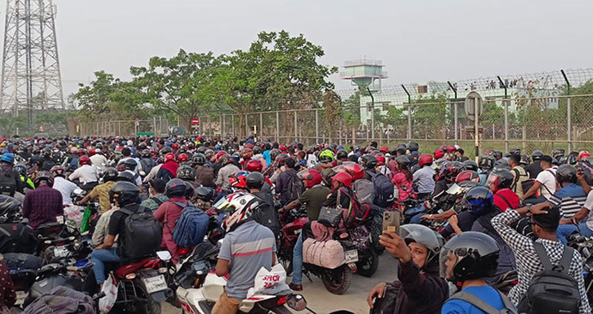 Motorbikes start plying Padma Bridge