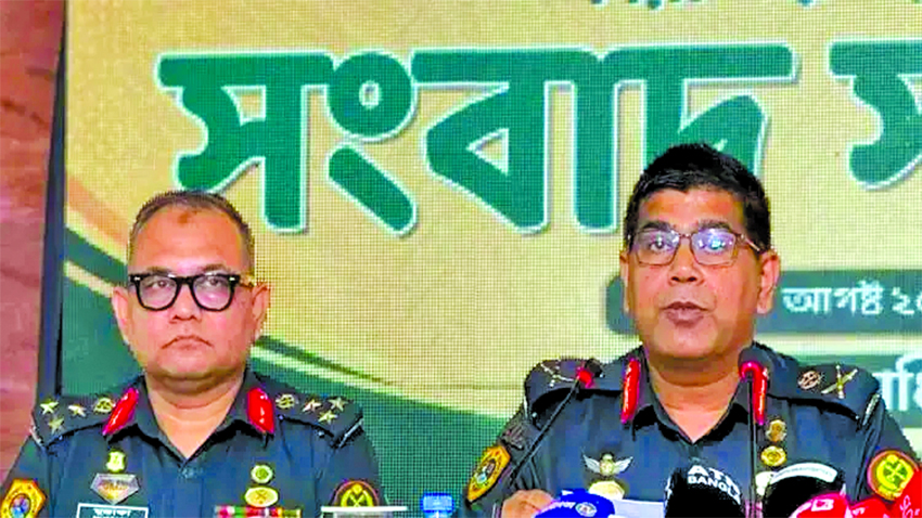 690 escaped prisoners still at large, data of 166 missing