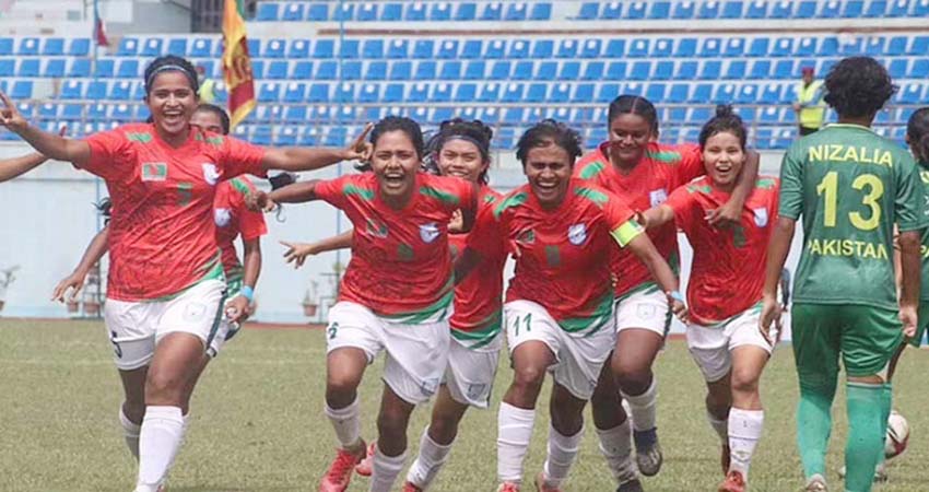 Bangladesh in semifinal crushing Pakistan by 6-0