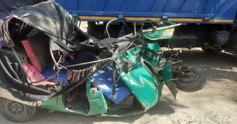 5 killed after truck rams auto-rickshaw in Joypurhat